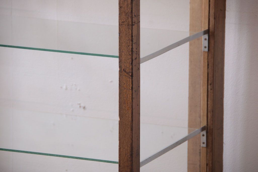 レトロ家具　昭和レトロ　脚付き!古い木製のシンプルなアンティークガラスケース(ショーケース)(1)