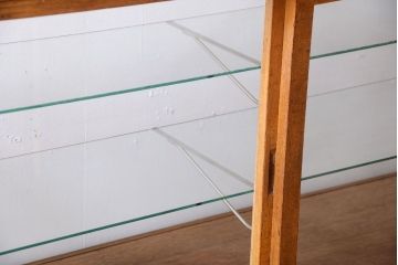 レトロ家具　昭和レトロ　脚付き!古い木製のシンプルなアンティークガラスケース(ショーケース)(1)