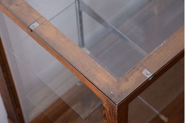 レトロ家具　昭和レトロ　脚付き!古い木製のシンプルなアンティークガラスケース(ショーケース)(2)
