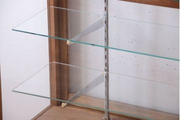 レトロ家具　昭和レトロ　脚付き!古い木製のシンプルなアンティークガラスケース(ショーケース)(2)
