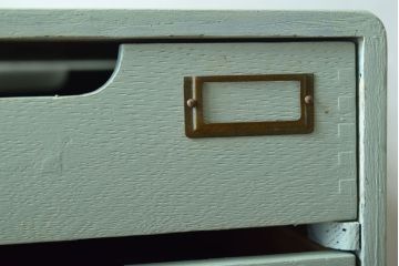 アンティーク家具　ペイント　小ぶりでかわいい両面小引き出し