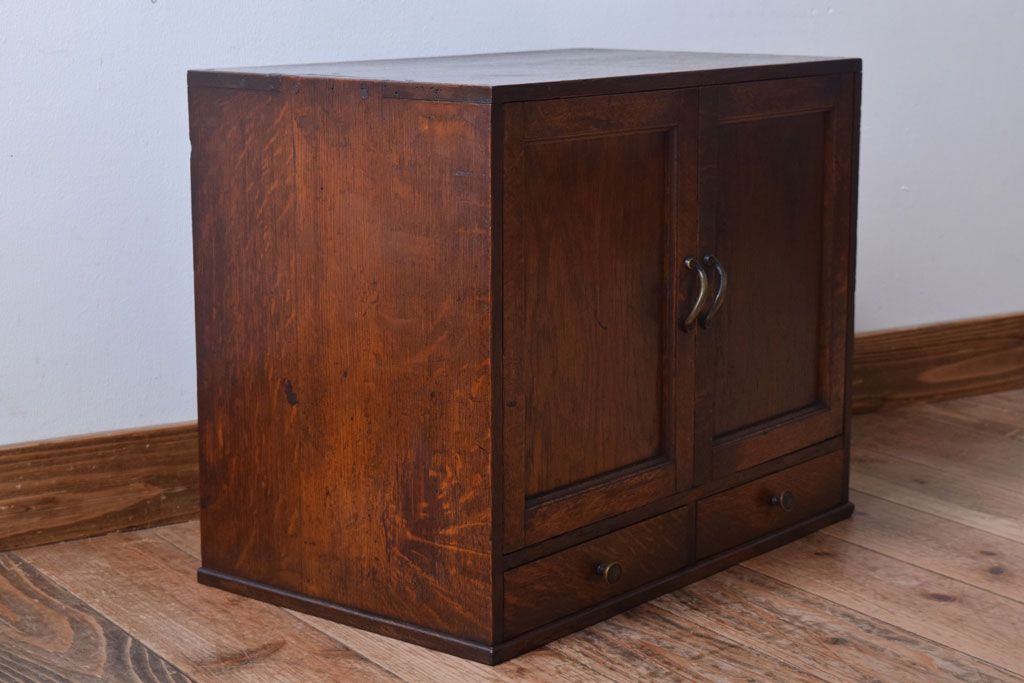 アンティーク家具　和製アンティーク　引き出し2杯付き!ナラ材製の小ぶりな収納棚