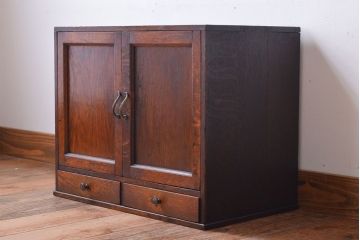 アンティーク家具　和製アンティーク　引き出し2杯付き!ナラ材製の小ぶりな収納棚