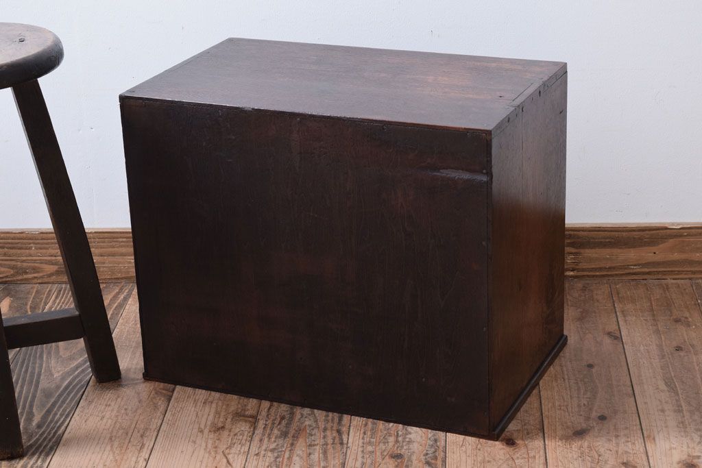 アンティーク家具　和製アンティーク　引き出し2杯付き!ナラ材製の小ぶりな収納棚