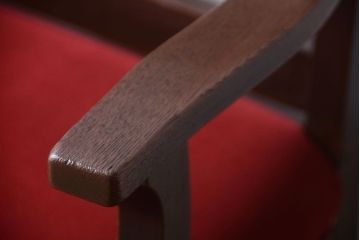 アンティーク家具　アンティーク　透かし彫り!古い木製のソファベンチ