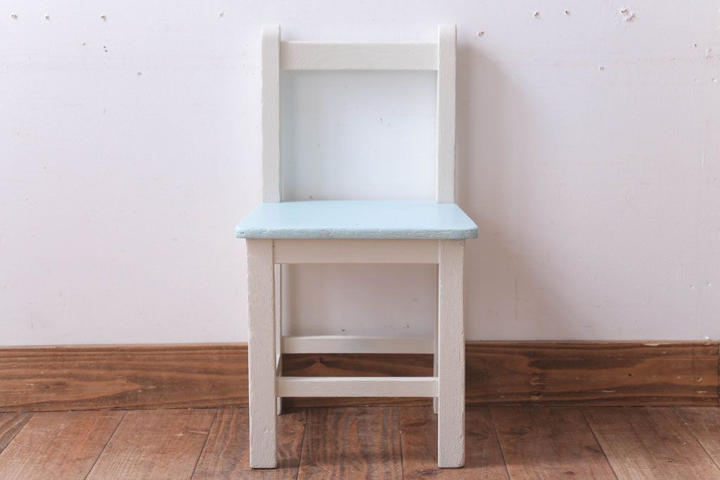 アンティーク家具　アンティーク　小ぶりでかわいいおしゃれなペイントチェア(子供用椅子)(1)