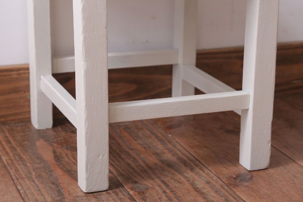 アンティーク家具　アンティーク　小ぶりでかわいいおしゃれなペイントチェア(子供用椅子)(1)