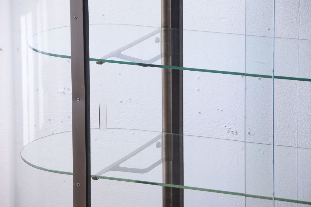 アンティーク家具　アンティーク　鉄脚付き!ペイントRガラスケース(ショーケース)