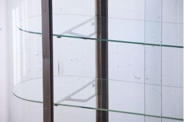 アンティーク家具　アンティーク　鉄脚付き!ペイントRガラスケース(ショーケース)