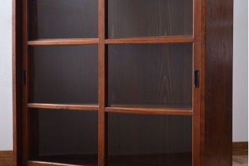 アンティーク家具　和製アンティーク　古い木の引き出し付きガラス戸棚