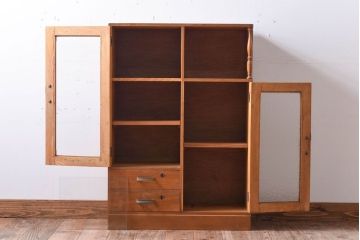レトロ家具　昭和レトロ　ダイヤガラス入り!古い木製の小ぶりな本箱(ブックケース)