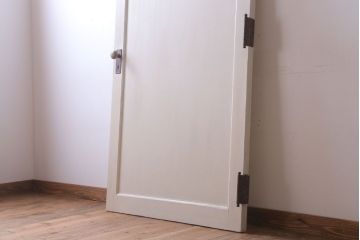 アンティークペイント　ダイヤガラス入り!大きな古いドア