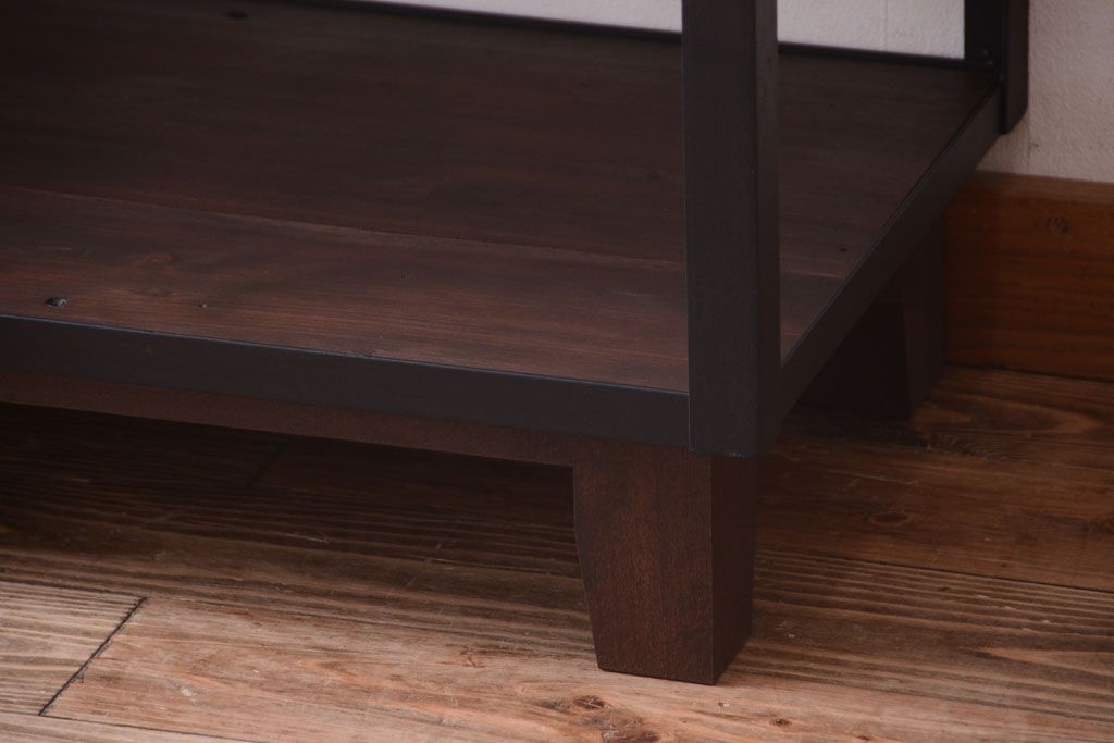 ラフジュ工房オリジナル　脚付きのシンプルな背の低いアイアンラック(大)