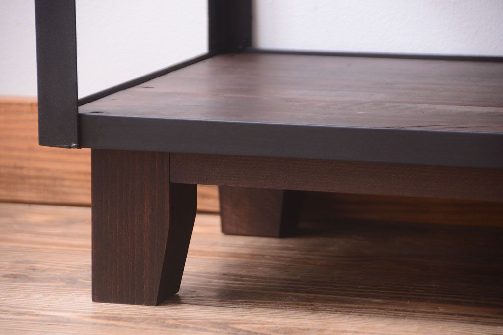 ラフジュ工房オリジナル　脚付きのシンプルな背の低いアイアンラック(大)