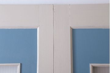 アンティークペイント　両開き　銀モールガラス入り!ドア2枚1対