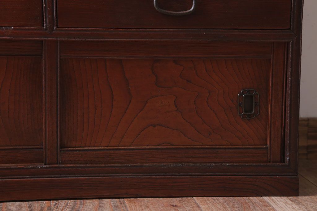 アンティーク家具　和製アンティーク　大正〜昭和期　上品な茶箪笥(収納棚)