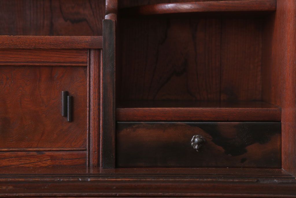 アンティーク家具　和製アンティーク　大正〜昭和期　上品な茶箪笥(収納棚)