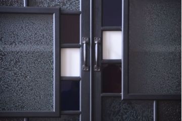 アンティーク家具　大正ロマン　色ガラス入り!特大アンティーク本箱(ブックケース)