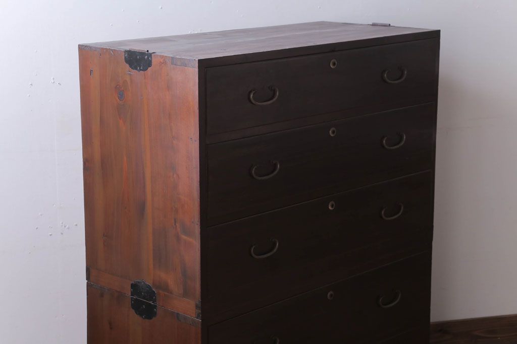 レトロ家具　昭和レトロ　シンプルな二段重ね衣装箪笥(チェスト)