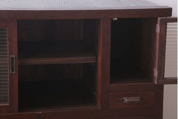 アンティーク家具　和製アンティーク　モールガラス引き戸の脚付きサイドボード(収納棚)(2)