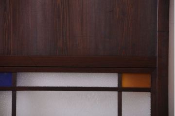 大正ロマン　古い木の当時物色ガラス入りガラス帯戸2枚セット