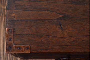 アンティーク家具　古民具・骨董　銅金具!総桐材の衣装箪笥ローボード(時代箪笥、桐箪笥、桐たんす)