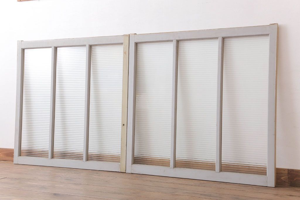 昭和レトロ　モールガラス入りの引き戸2枚セット(窓)