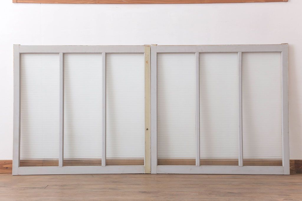 昭和レトロ　モールガラス入りの引き戸2枚セット(窓)