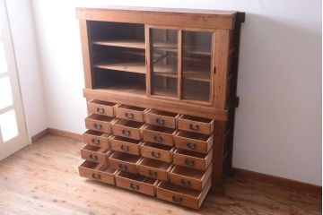 アンティーク家具　古民具・骨董　明治〜大正期　古い木味の五尺関西水屋箪笥(収納棚)