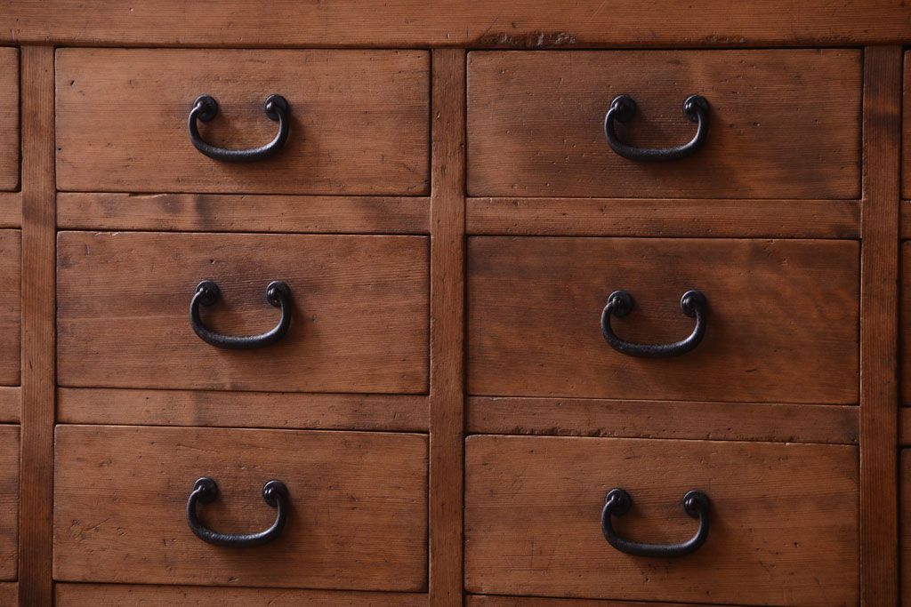 アンティーク家具　古民具・骨董　明治〜大正期　古い木味の五尺関西水屋箪笥(収納棚)