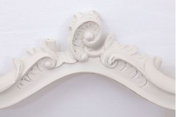 アンティーク家具　フランスアンティーク　優雅なデザインのリペイントチェア(1)