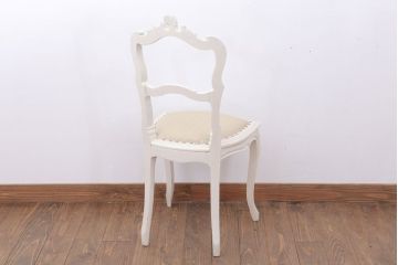 アンティーク家具　フランスアンティーク　優雅なデザインのリペイントチェア(1)