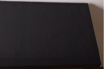 アンティーク家具　アンティーク　モールガラス入り!ブラックペイントの脚付き収納棚(サイドボード)