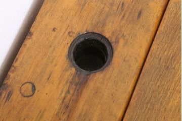 アンティーク家具 イギリスアンティーク 古い木の小ぶりなスクールデスク(1)