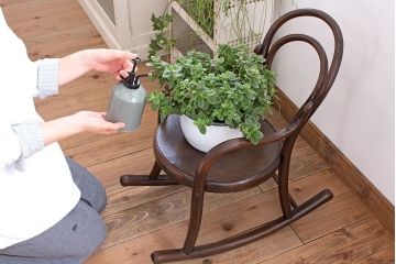 アンティーク家具　海外アンティーク　J&J.Kohn社　子供用ロッキングチェア　キンダーモデル(バルーンバック・ベントウッド)