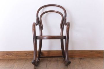 アンティーク家具　海外アンティーク　J&J.Kohn社　子供用ロッキングチェア　キンダーモデル(バルーンバック・ベントウッド)