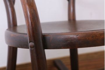 アンティーク家具　海外アンティーク　J&J.Kohn社　子供用ロッキングチェア　キンダーモデル(バルーンバック・ベントウッド)