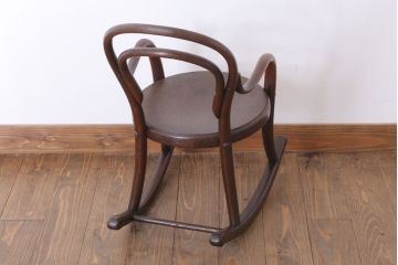 アンティーク家具　海外アンティーク　J&J.Kohn社　子供用ロッキングチェア　キンダーモデル(バルーンバック・ベントウッド)
