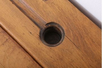 アンティーク家具　 イギリスアンティーク　古い木の小ぶりなスクールデスク(2)