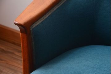 ビンテージ家具　北欧ヴィンテージ　BODAFORS　3人掛けソファ