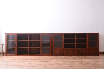 アンティーク家具　和製アンティーク　ダイヤガラス入り!前面欅材の大きな重ね収納棚