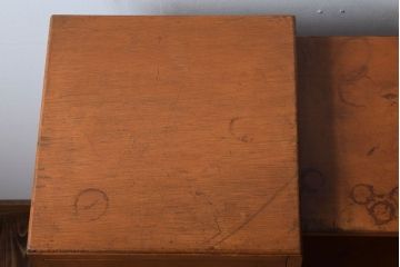 レトロ家具　昭和レトロ　飾り台付き!シンプルデザインの古い本箱(ブックケース)