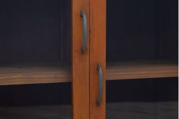 レトロ家具　昭和レトロ　飾り台付き!シンプルデザインの古い本箱(ブックケース)