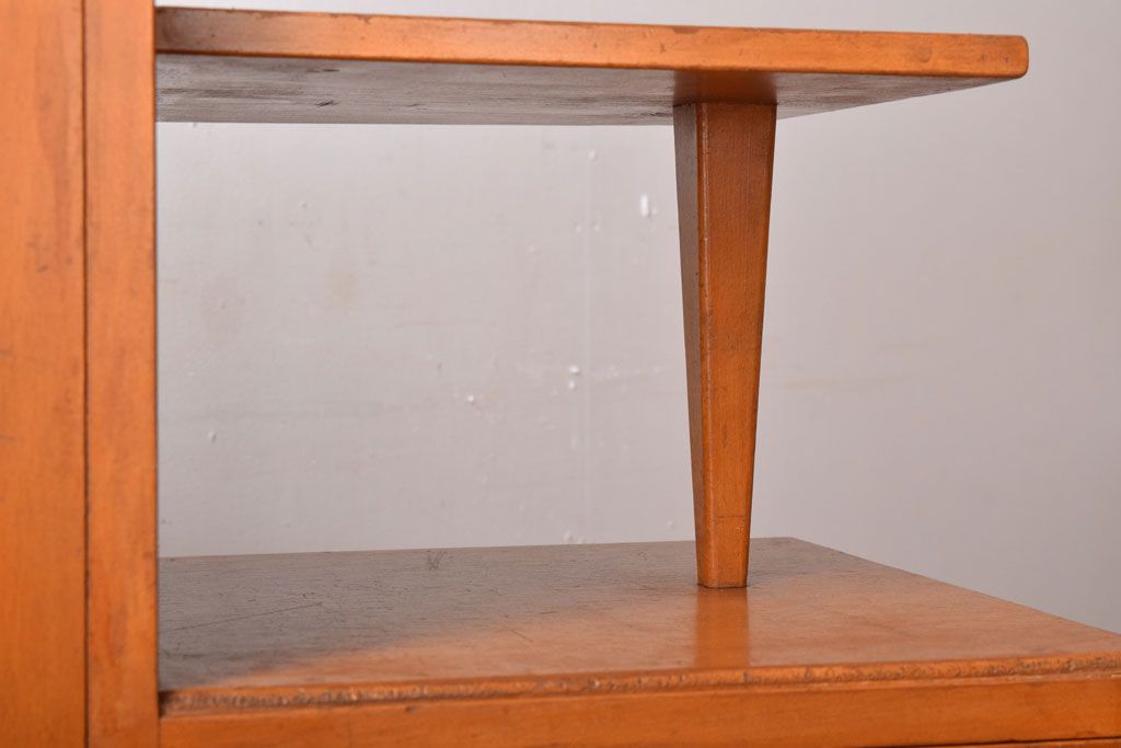 レトロ家具　昭和レトロ　飾り台付き!シンプルデザインの古い本箱(ブックケース)