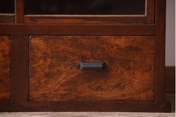 アンティーク家具　和製アンティーク　引き出し付き!古い木のガラス戸棚(収納棚)