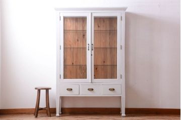 アンティーク家具　ペイント　アンティークケビントガラスケース(収納棚、キャビネット)