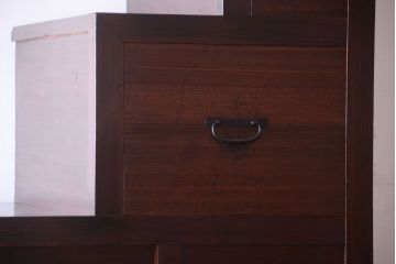 アンティーク家具　古民具・骨董　縦桟引き戸付きのアンティーク階段箪笥