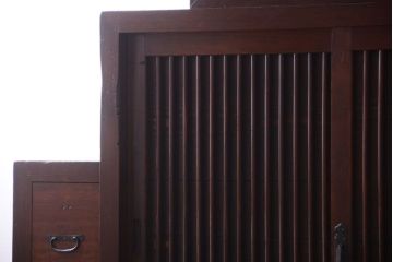 アンティーク家具　古民具・骨董　縦桟引き戸付きのアンティーク階段箪笥