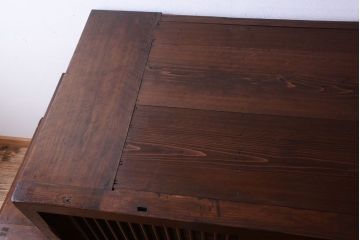 アンティーク家具　古民具・骨董　縦桟引き戸付きのアンティーク階段箪笥