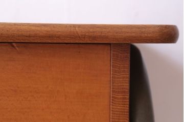 ヴィンテージ家具　イギリスビンテージ　オーク材製の珍しい鉄脚デスク(平机)
